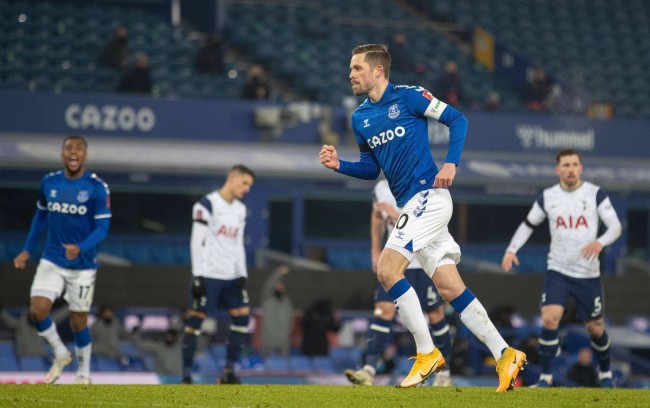 球迷和媒体 球迷和媒体